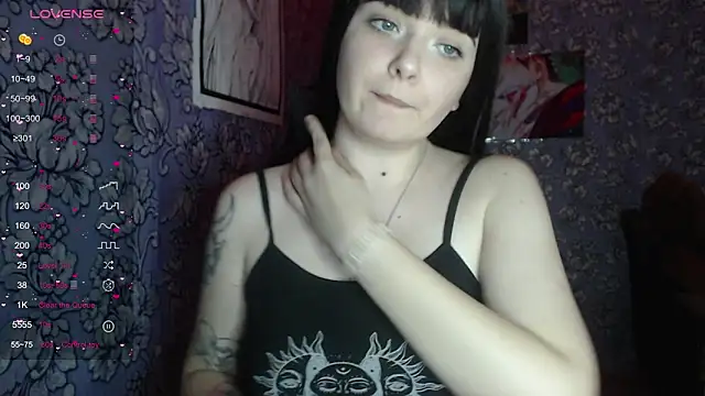 twinkling melon online show from February 22, 2025, 8:20 pm