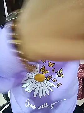 Snapshot of Sweetie_swali chatting on February 10, 2025, 6:03 pm Sweetie swali online show from February 10, 2025, 6:03 pm