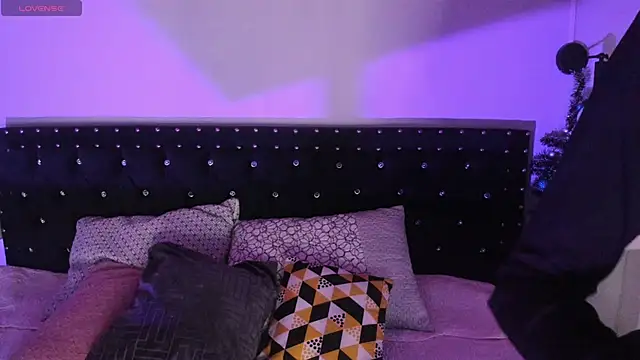 Snapshot of Ghosty_Doll chatting on January 5, 2026, 8:12 pm Ghosty Doll online show from January 5, 2026, 8:12 pm