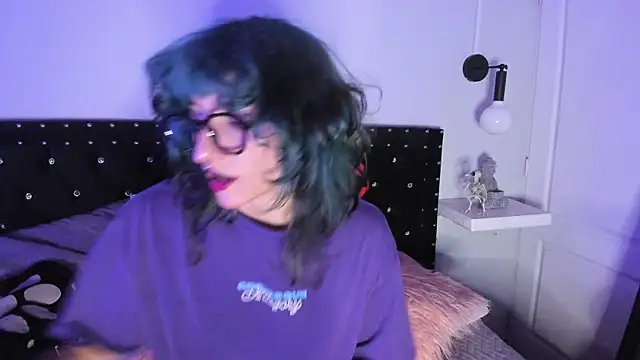 Snapshot of Ghosty_Doll chatting on October 23, 2025, 8:18 pm Ghosty Doll online show from October 23, 2025, 8:18 pm