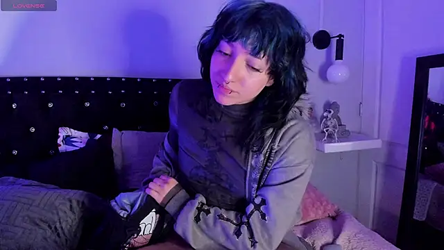 Snapshot of Ghosty_Doll chatting on November 13, 2025, 8:24 pm Ghosty Doll online show from November 13, 2025, 8:24 pm