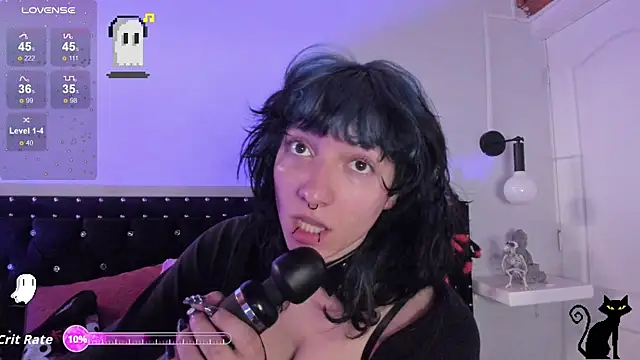 Snapshot of Ghosty_Doll chatting on November 19, 2025, 8:09 pm Ghosty Doll online show from November 19, 2025, 8:09 pm