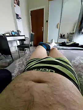 Snapshot of pascalino100 chatting on September 26, 2025, 9:05 am pascalino100 online show from September 26, 2025, 9:05 am