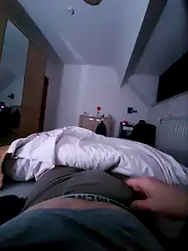 Snapshot of pascalino100 chatting on March 17, 2025, 3:57 am pascalino100 online show from March 17, 2025, 3:57 am