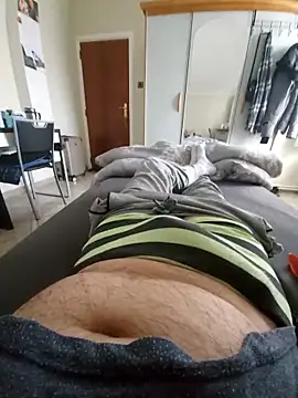 Snapshot of pascalino100 chatting on October 2, 2025, 8:40 am pascalino100 online show from October 2, 2025, 8:40 am