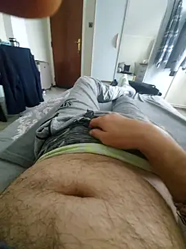 Snapshot of pascalino100 chatting on September 27, 2025, 10:32 am pascalino100 online show from September 27, 2025, 10:32 am