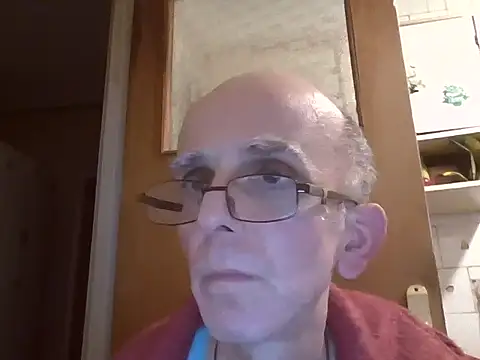 Snapshot of mariusica1@xh chatting on January 13, 2026, 8:57 pm mariusica1xh online show from January 13, 2026, 8:57 pm