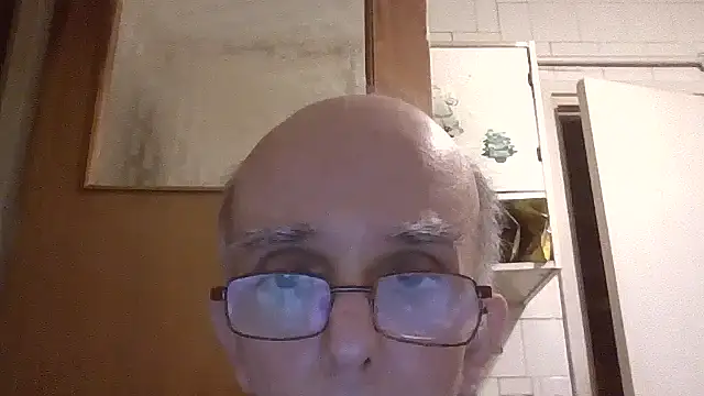 Snapshot of mariusica1@xh chatting on February 8, 2026, 10:40 pm mariusica1xh online show from February 8, 2026, 10:40 pm