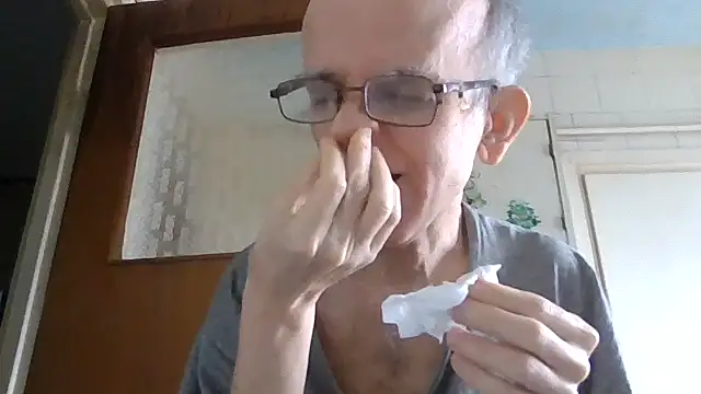 Snapshot of mariusica1@xh chatting on February 10, 2026, 11:31 am mariusica1xh online show from February 10, 2026, 11:31 am