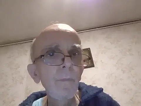 Snapshot of mariusica1@xh chatting on January 12, 2026, 12:06 am mariusica1xh online show from January 12, 2026, 12:06 am