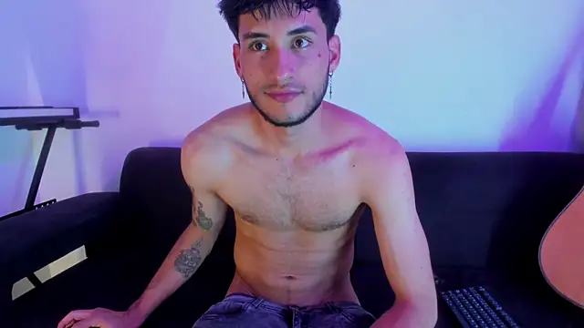 Snapshot of Henrikk_senn chatting on November 26, 2025, 9:59 pm Henrikk senn online show from November 26, 2025, 9:59 pm