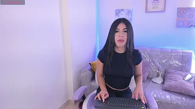 Charlotte cowell sub1  online show from October 21, 2025, 5:34 pm