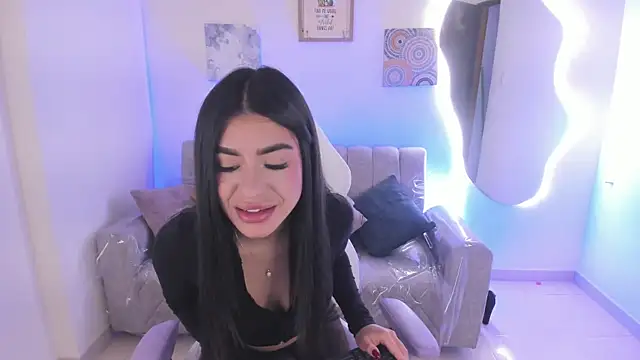 Charlotte cowell sub1  online show from December 19, 2025, 7:27 pm