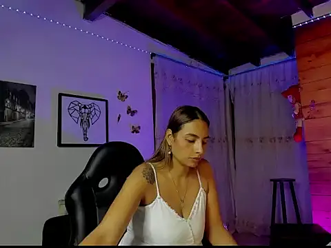 mykaelahoney online show from February 4, 2026, 2:06 am