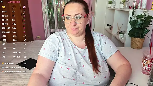 Snapshot of lovely_adelle chatting on March 7, 2025, 12:23 pm lovely adelle online show from March 7, 2025, 12:23 pm