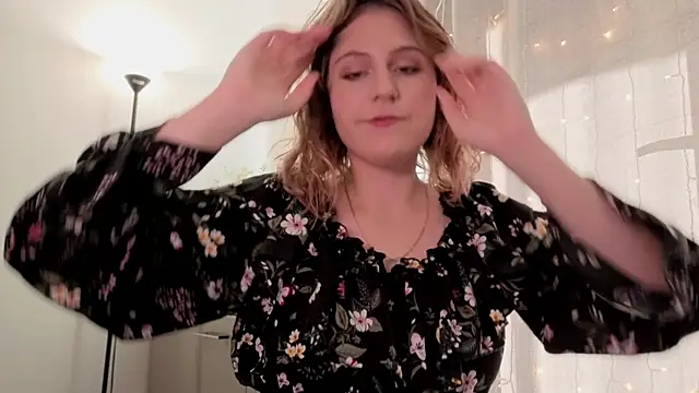 Diana Flower online show from September 28, 2025, 10:33 am