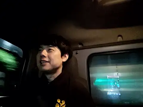 Snapshot of whitebriefboy chatting on November 28, 2025, 3:34 pm whitebriefboy online show from November 28, 2025, 3:34 pm