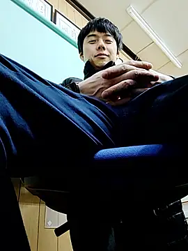 Snapshot of whitebriefboy chatting on December 18, 2025, 11:58 am whitebriefboy online show from December 18, 2025, 11:58 am