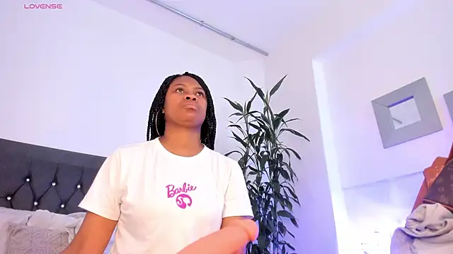 Snapshot of ebony_hot1 chatting on February 18, 2025, 1:44 pm ebony hot1 online show from February 18, 2025, 1:44 pm