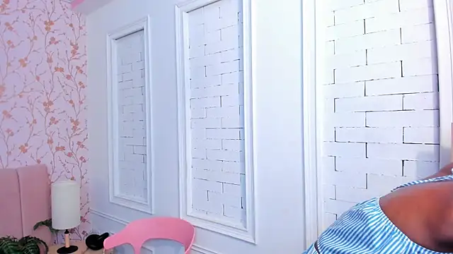 amber-hill online show from April 20, 2026, 7:26 pm