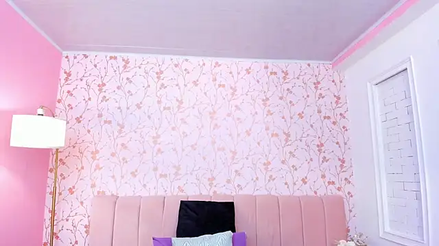 amber-hill online show from March 19, 2026, 1:55 pm