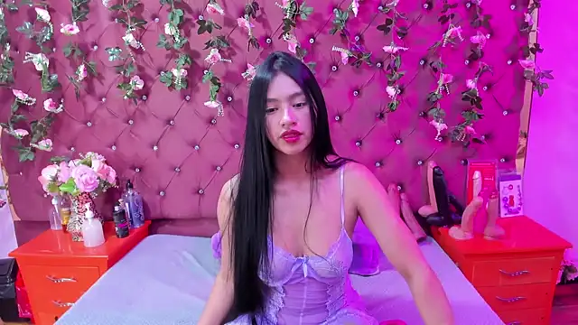 Snapshot of Mariana_Prin chatting on December 16, 2025, 2:27 am Mariana Prin online show from December 16, 2025, 2:27 am