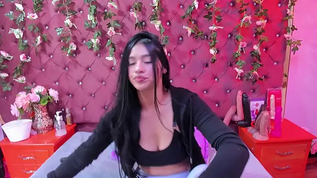 Snapshot of Mariana_Prin chatting on December 14, 2025, 2:40 am Mariana Prin online show from December 14, 2025, 2:40 am