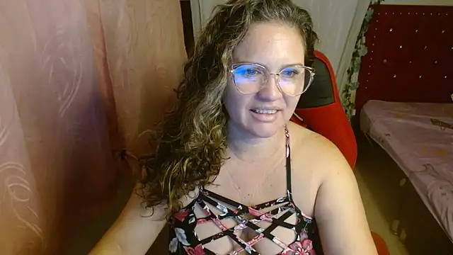 helenca43 online show from November 15, 2025, 9:24 am