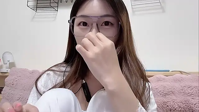 Snapshot of Sweet-Angel999 chatting on February 25, 2026, 3:56 pm Sweet-Angel999 online show from February 25, 2026, 3:56 pm