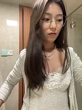 Snapshot of Sweet-Angel999 chatting on March 11, 2026, 7:41 pm Sweet-Angel999 online show from March 11, 2026, 7:41 pm