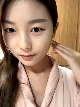 Snapshot of Sweet-Angel999 chatting on November 8, 2025, 5:05 pm Sweet-Angel999 online show from November 8, 2025, 5:05 pm