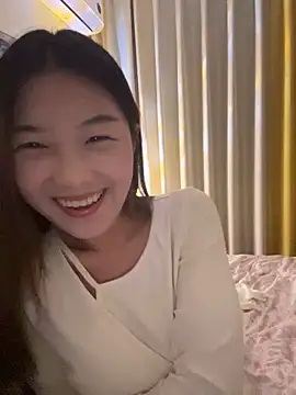 Snapshot of Sweet-Angel999 chatting on December 20, 2025, 4:21 pm Sweet-Angel999 online show from December 20, 2025, 4:21 pm