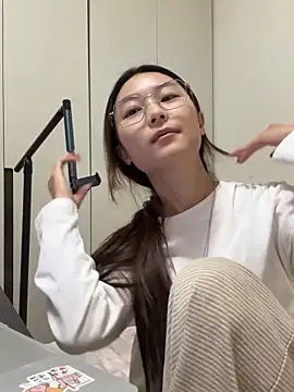 Snapshot of Sweet-Angel999 chatting on December 18, 2025, 4:00 pm Sweet-Angel999 online show from December 18, 2025, 4:00 pm