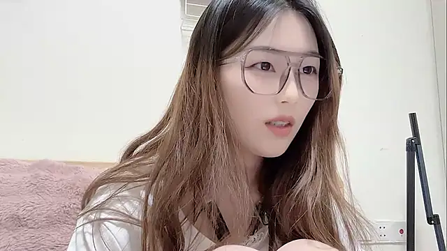 Snapshot of Sweet-Angel999 chatting on February 27, 2026, 3:56 pm Sweet-Angel999 online show from February 27, 2026, 3:56 pm