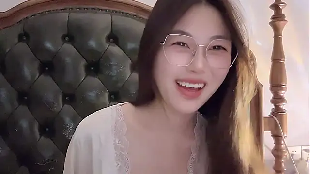Sweet-Angel999 online show from May 8, 2026, 3:27 pm