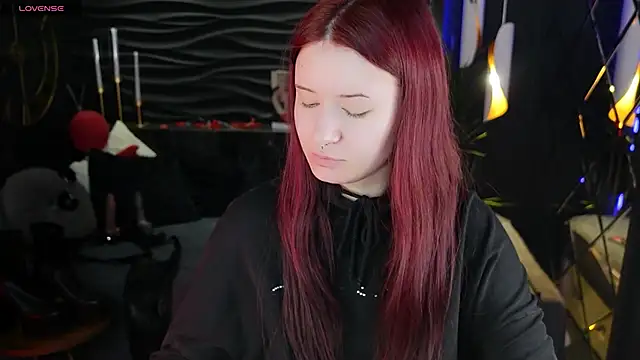 Lily Moonlight online show from February 25, 2026, 7:08 am