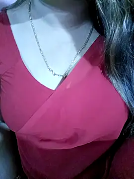 Snapshot of Beautyy38 chatting on November 22, 2025, 3:05 am Beautyy38 online show from November 22, 2025, 3:05 am