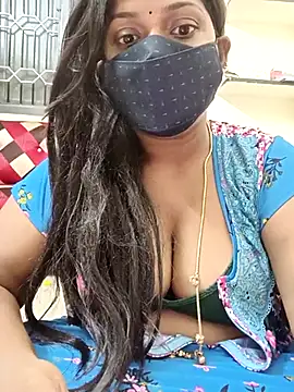 Snapshot of Renuma chatting on February 15, 2025, 12:33 pm Renuma online show from February 15, 2025, 12:33 pm