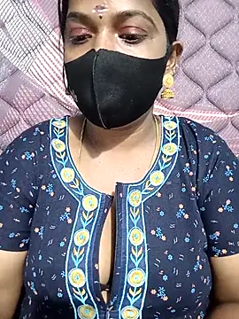 Snapshot of Renuma chatting on September 10, 2025, 2:43 am Renuma online show from September 10, 2025, 2:43 am