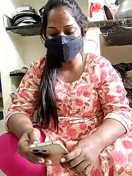 Snapshot of Renuma chatting on February 18, 2025, 5:09 am Renuma online show from February 18, 2025, 5:09 am