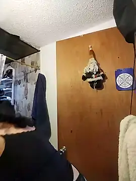 Im Alma  online show from April 7, 2026, 2:08 pm