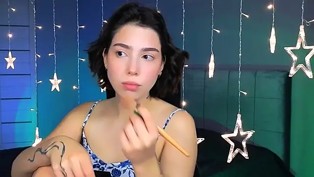 Stacy Gonzales  online show from October 26, 2025, 6:36 am