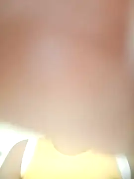 ifeelverywet andhot online show from February 26, 2025, 4:49 pm