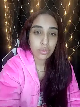 ifeelverywet andhot online show from September 28, 2025, 4:52 am