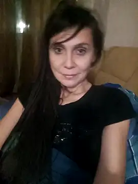 Francenia lolis online show from February 28, 2026, 8:30 pm