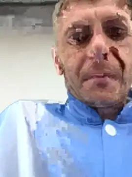 Snapshot of adrian90bi11 chatting on May 9, 2026, 4:05 am adrian90bi11 online show from May 9, 2026, 4:05 am