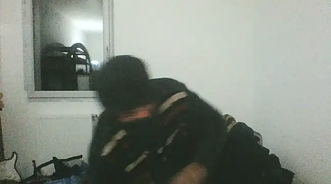 Snapshot of POPAYE972 chatting on January 19, 2025, 1:43 am POPAYE972 online show from January 19, 2025, 1:43 am