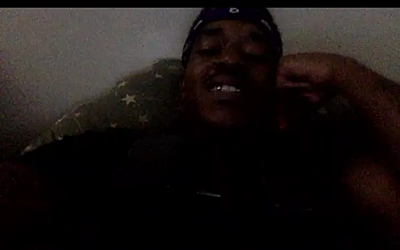 Snapshot of POPAYE972 chatting on October 21, 2025, 3:11 pm POPAYE972 online show from October 21, 2025, 3:11 pm