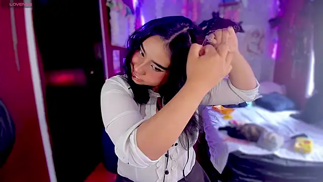 Snapshot of kiki_cavilll chatting on January 23, 2025, 6:56 pm kiki cavilll online show from January 23, 2025, 6:56 pm