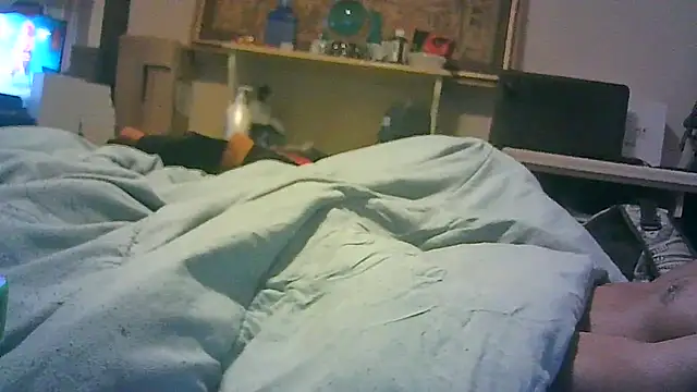 Snapshot of DI4MOND_FIR3 chatting on December 4, 2025, 8:30 pm DI4MOND FIR3 online show from December 4, 2025, 8:30 pm